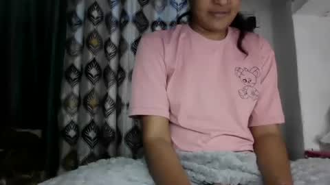 lola online show from 02/20/25, 11:53