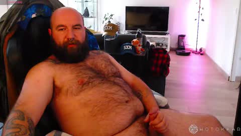 Hotokkar online show from 06/06/26, 08:30