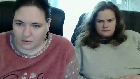 Snapshot of hotpanthers chatting on 10/01/25, 11:05 hotpanthers online show from 10/01/25, 11:05