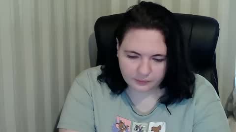 Snapshot of hotpanthers chatting on 10/20/25, 08:15 hotpanthers online show from 10/20/25, 08:15