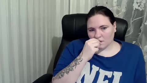 Snapshot of hotpanthers chatting on 10/22/25, 07:13 hotpanthers online show from 10/22/25, 07:13