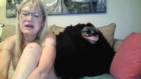 Snapshot of hotpepperrose chatting on 10/02/25, 12:50 hotpepperose online show from 10/02/25, 12:50