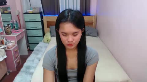 hotpinay_rhowe online show from 01/24/25, 02:49