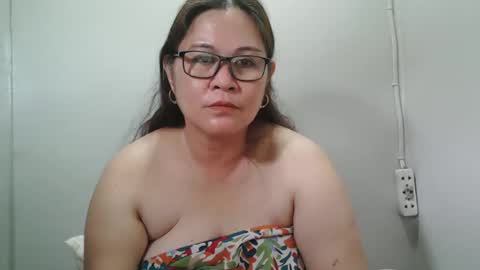 Snapshot of hotpreciousxxx chatting on 03/11/26, 01:22 hotpreciousxxx online show from 03/11/26, 01:22