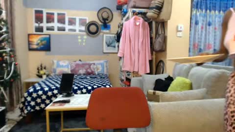 Kichuna online show from 07/28/26, 11:17