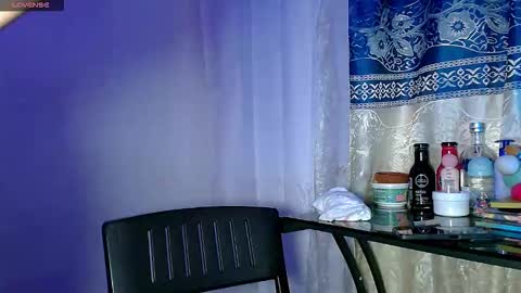 KawaiiValeria online show from 09/11/25, 10:37