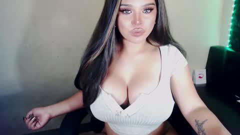 Marga Avery online show from 12/16/24, 07:32