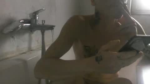 Snapshot of hotshot0509 chatting on 12/25/24, 10:50 big dick online show from 12/25/24, 10:50