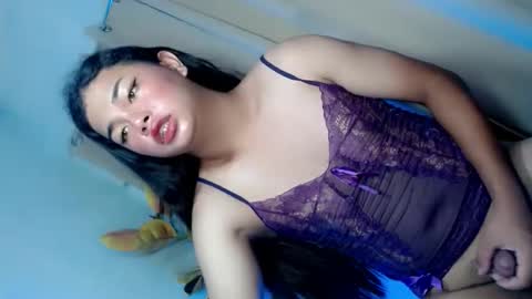 hotsiren101 online show from 05/26/26, 03:02