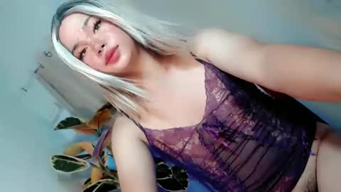 hotsiren101 online show from 05/26/26, 08:49