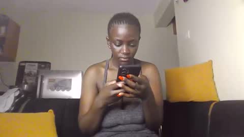 Snapshot of hott_amalia chatting on 12/20/25, 11:12 Amalia online show from 12/20/25, 11:12