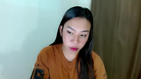 jelaigrande  online show from 11/03/25, 04:25