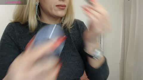Eryka online show from 02/01/25, 08:08