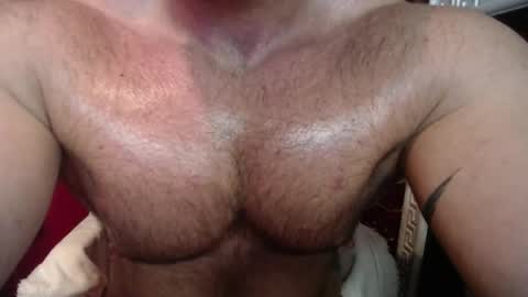 Snapshot of hotterlrg chatting on 12/02/24, 01:25 hotterlrg online show from 12/02/24, 01:25