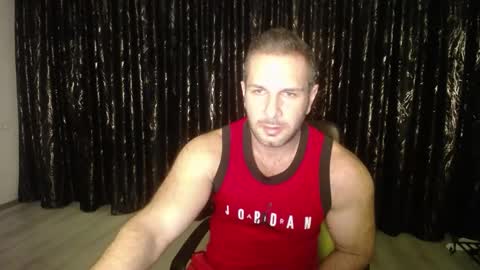 Snapshot of hotterlrg chatting on 01/14/25, 11:37 hotterlrg online show from 01/14/25, 11:37