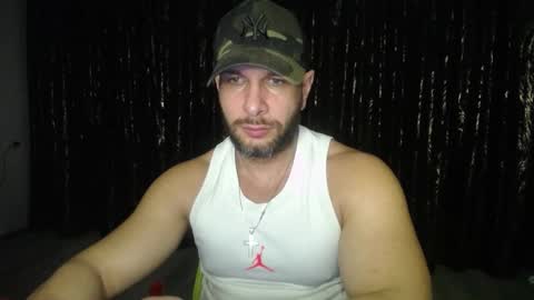 Snapshot of hotterlrg chatting on 01/30/25, 01:33 hotterlrg online show from 01/30/25, 01:33