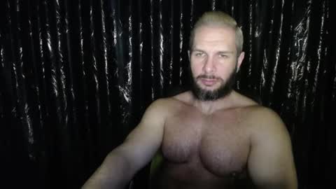 Snapshot of hotterlrg chatting on 02/23/25, 11:04 hotterlrg online show from 02/23/25, 11:04