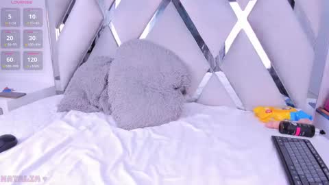 Snapshot of hottest_mature chatting on 03/11/25, 03:16 Natalia online show from 03/11/25, 03:16