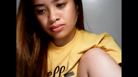 Snapshot of hottie_asianbabe chatting on 03/05/25, 12:16 Leen online show from 03/05/25, 12:16