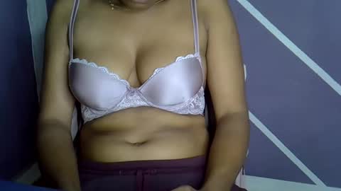 Snapshot of hottie_baddie14 chatting on 09/29/25, 06:18 hottie baddie14 online show from 09/29/25, 06:18
