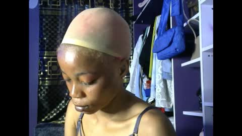 Snapshot of hottie_baddie14 chatting on 11/18/25, 09:47 hottie baddie14 online show from 11/18/25, 09:47