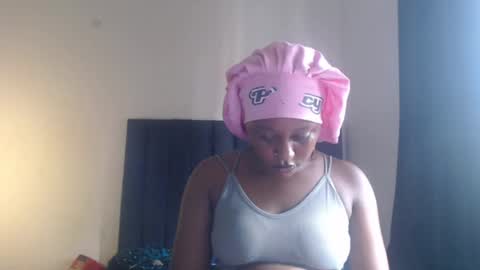 Ella online show from 07/05/26, 10:22