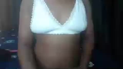 Ella online show from 07/14/26, 09:42