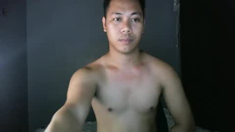 Snapshot of hottie_kyle69 chatting on 03/28/26, 11:21 hottie_kyle69 online show from 03/28/26, 11:21