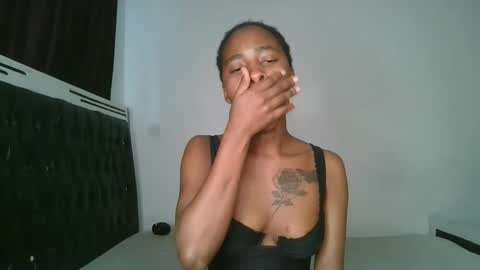 hottie_mistie online show from 06/10/26, 06:45