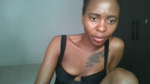 hottie_mistie online show from 06/11/26, 06:00