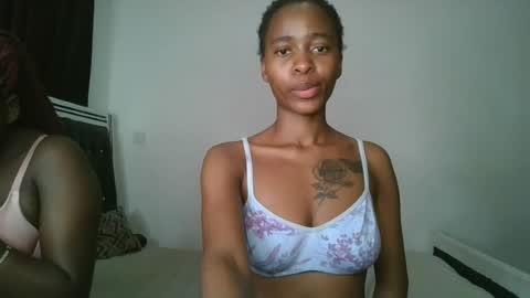 hottie_mistie online show from 06/12/26, 05:45