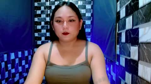 hottie_uzeah21 online show from 06/15/26, 09:33