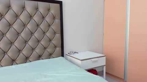 Jane online show from 10/31/25, 12:33