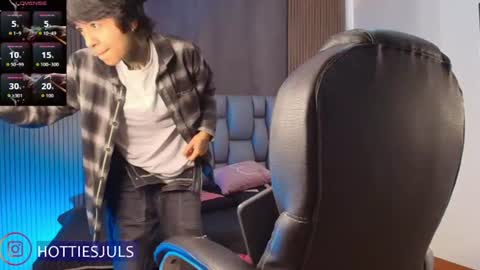 Juls online show from 07/16/26, 07:20
