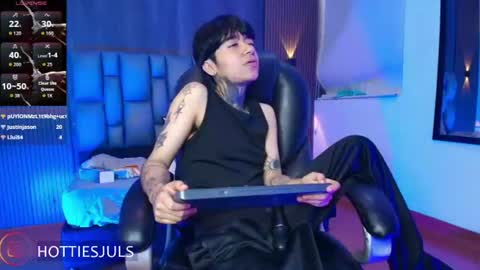 Juls online show from 07/28/26, 08:52