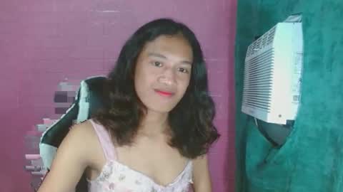 Snapshot of hottiest_luna chatting on 06/04/26, 02:56 hottiest_luna online show from 06/04/26, 02:56