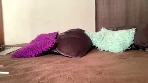 Snapshot of hottietat4u chatting on 02/28/25, 03:15 Tat  online show from 02/28/25, 03:15