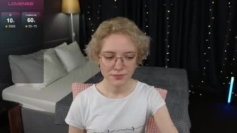 Snapshot of hottokori chatting on 05/12/26, 05:37 Kori online show from 05/12/26, 05:37
