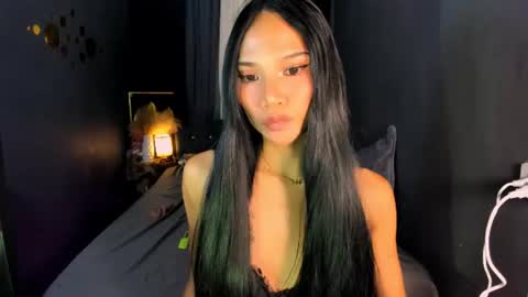 Hi i am Jane half vietnamese and half pinay and would like to meet good person here XOXO online show from 06/11/26, 12:32