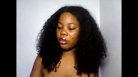 hotty_lora889 online show from 10/19/25, 10:27