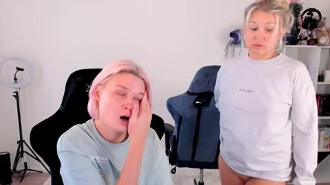 Snapshot of hottyblonds chatting on 10/12/25, 10:58 Nessie and Jessie online show from 10/12/25, 10:58