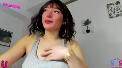 crishinahotty online show from 12/02/24, 07:47