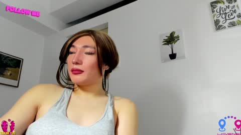crishinahotty online show from 12/21/24, 09:33