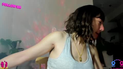 crishinahotty online show from 02/07/25, 03:01