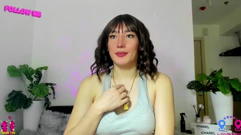 crishinahotty online show from 02/23/25, 06:07