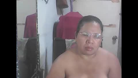 Snapshot of hottycrissy4u chatting on 01/11/26, 06:40 hottycrissy4u online show from 01/11/26, 06:40