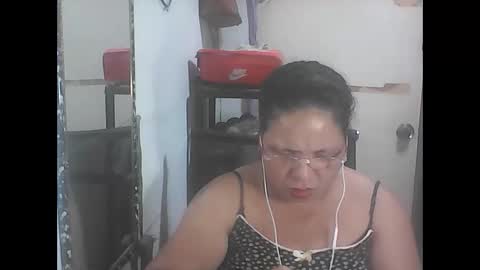 Snapshot of hottycrissy4u chatting on 01/18/26, 03:38 hottycrissy4u online show from 01/18/26, 03:38