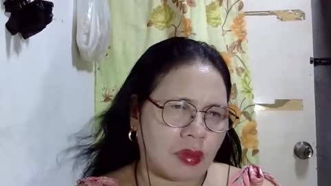 Snapshot of hottycrissy4u chatting on 05/16/26, 02:05 hottycrissy4u online show from 05/16/26, 02:05