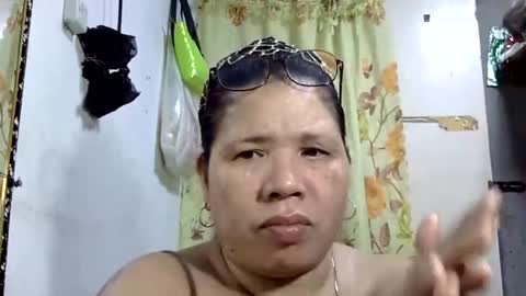 Snapshot of hottycrissy4u chatting on 06/14/26, 05:20 hottycrissy4u online show from 06/14/26, 05:20