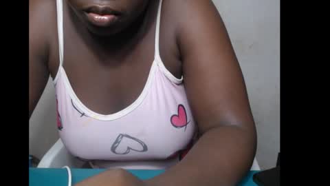 hottylissa1 online show from 12/16/25, 07:41